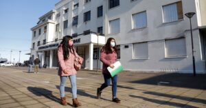 Uso de mascarillas podría reducir los síntomas del coronavirus