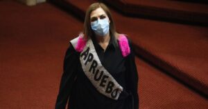 El cruce múltiple que generó Pamela Jiles entre el FA y sus ex aliados