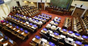 Avanza proyecto que busca suspender el pago de deudas estudiantiles de educación superior