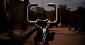 Proyecto que suspende embargos, remates y desalojos pasa al Senado