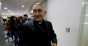 Obispo de Temuco conversó con Celestino Córdova ante inicio de huelga seca