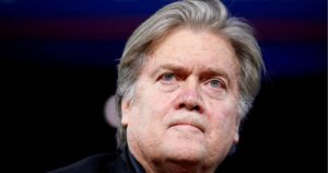Detienen a Steve Bannon, ex asesor de Trump, por fraude en la recaudación de fondos del muro con México