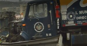 Camión de basura chocó contra vivienda en Viña del Mar