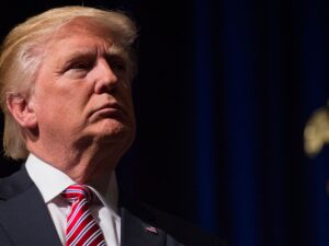 Donald Trump se niega a debate virtual: 