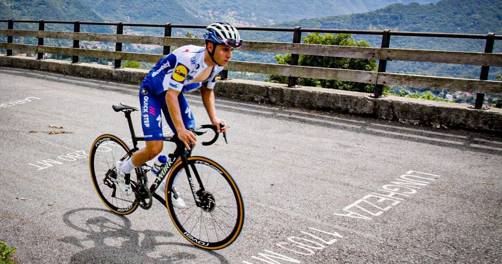 ciclista puente