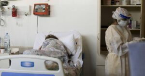 Buenos Aires aprueba ley que garantiza acompañamiento para enfermos terminales de coronavirus