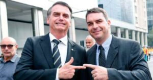 Hijo mayor de Bolsonaro tiene coronavirus y se tratará con hidroxicloroquina