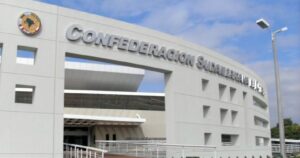Conmebol pagará los vuelos de los equipos que jueguen como visitantes en la Libertadores y Sudamericana