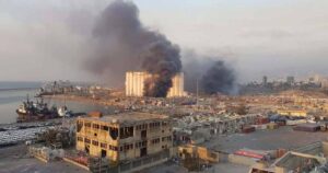 Qué causó la enorme explosión en Beirut que ha dejado más de 50 muertos y 2.500 heridos