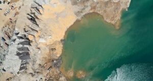 Explosión en Beirut dejó un crater de 43 metros de profundidad y 124 de ancho