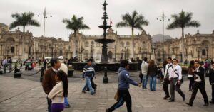 Congreso de Perú aprueba el retiro del 100% de los fondos de pensiones