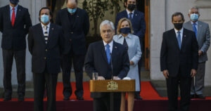 Encuesta Cadem: 49% evalúa negativamente el cambio de gabinete y Piñera registra repunte en aprobación