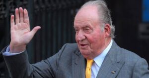 Juan Carlos de Borbón anuncia que se va de España en medio de investigaciones por corrupción 