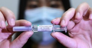 China aprueba la primera patente de una vacuna contra el COVID-19