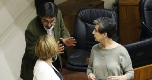 Desde la UDI a RD: senadores se oponen a suspensión de elección de gobernadores propuesta por el Gobierno