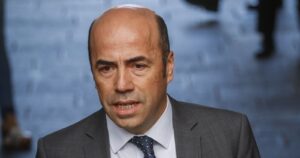 Contraloría da cuenta de entrega parcial de cifras de fallecidos COVID por Minsal