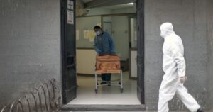 Radiografía al millón de muertes que deja el coronavirus en nueve meses en todo el mundo