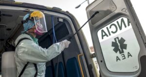 Minsal reporta descenso en casos nuevos y positividad de PCR del 5,65%