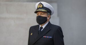 Comandante en jefe de la Armada, Julio Leiva, dio positivo a coronavirus