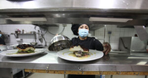 Recomendaciones para trabajadores y clientes de restaurantes en Fiestas Patrias