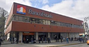 Hackeo, investigación y querellas: el ciberataque que desplomó el sistema operativo del BancoEstado