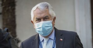 Paris se distancia de Mañalich por sus dichos sobre una 