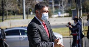 Ministro Desbordes no descarta sumarios contra personal de FF.AA. por muertes en el estallido social