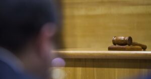 Prisión preventiva a joven acusado del asesinato de su madre y hermana