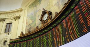 Bolsa de Santiago lanza el concurso Carteras de Inversión para estudiantes de enseñanza media y superior