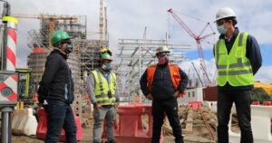 Ministro Jobet visita trabajos de construcción de proyecto MAPA y destaca su aporte a la generación de energía limpia