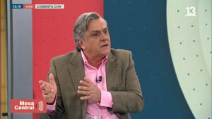 Longueira vuelve a renunciar a la UDI y no será candidato a constituyente