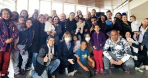 Confirman vuelo humanitario para 118 venezolanos varados en Chile