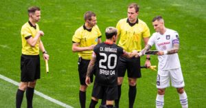 Charles Aránguiz se convierte en el nuevo capitán del Bayer Leverkusen