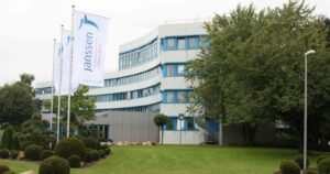 Así avanza la nueva vacuna contra el COVID-19 que se probará en tres comunas de Chile