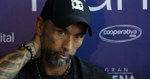 “Tú te sacas la ropa”: Chino Ríos relata episodio con Pamela Jiles cuando tenía 14 años