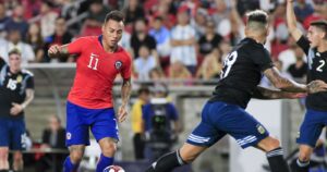 VIDEO - Con Eduardo Vargas incluido: Reinaldo Rueda entregó la nómina para los partidos ante Uruguay y Colombia por las clasificatorias