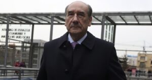 Usaba avión del Ejército para ir a la playa: jueza procesó a ex general Fuente-Alba
