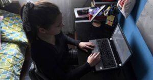 Platzi y Desafío Levantemos Chile lanzan curso online gratuito para potenciar a emprendedores