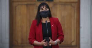 Izkia Siches pide a contagiados de COVID-19 mirar el plebiscito 