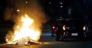 Barricadas y protestas provocaron desvíos en Autopista Vespucio Sur