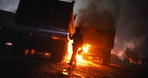 Camiones y maquinarias fueron destruidos en nuevo ataque incendiario en La Araucanía