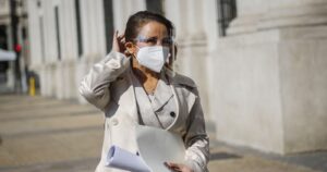 VIDEO - Partidarios de Cathy Barriga interrumpieron actividad de concejales que buscan destituir a la alcaldesa