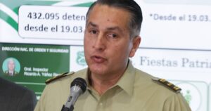 Parlamentarios condicionan presupuesto de Carabineros a renuncia de Mario Rozas