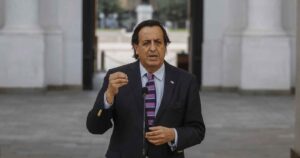 Interior asegura que Carabineros aplicó nuevos protocolos en procedimiento que terminó con joven cayendo al río Mapocho