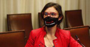 Camila Vallejo y carabinero infiltrado: 