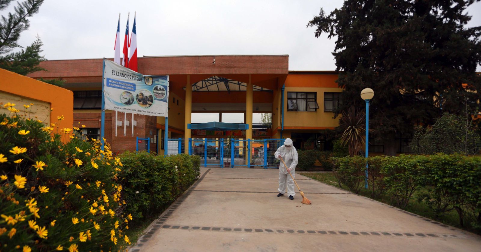 Ministro de Educación Pirque