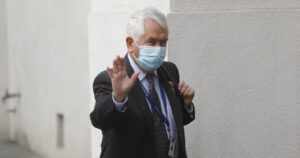 Paris por los correos del Minsal: 