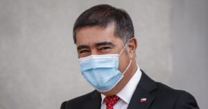 Desbordes se suma a Rozas e insiste en que Carabineros no depende de Defensa