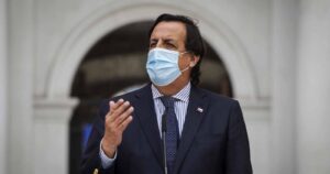 Ministro Pérez confirma viaje a La Araucanía tras asesinato de carabinero