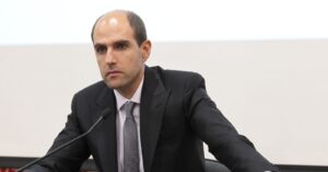 Justicia de EE.UU. aplaza por décima vez la lectura de sentencia de Sergio Jadue